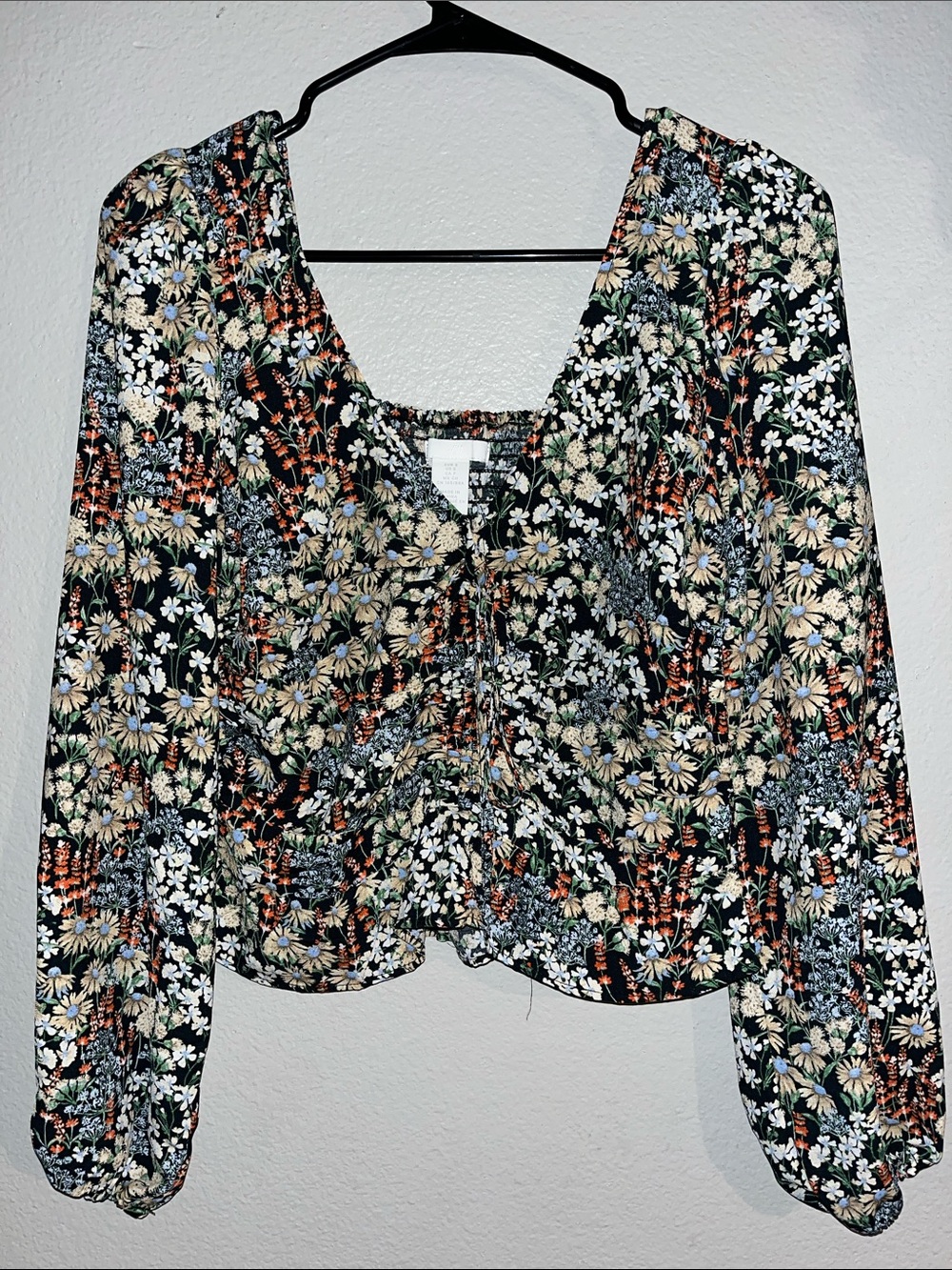 H&M Black Floral V-Neck Long Sleeve Top
